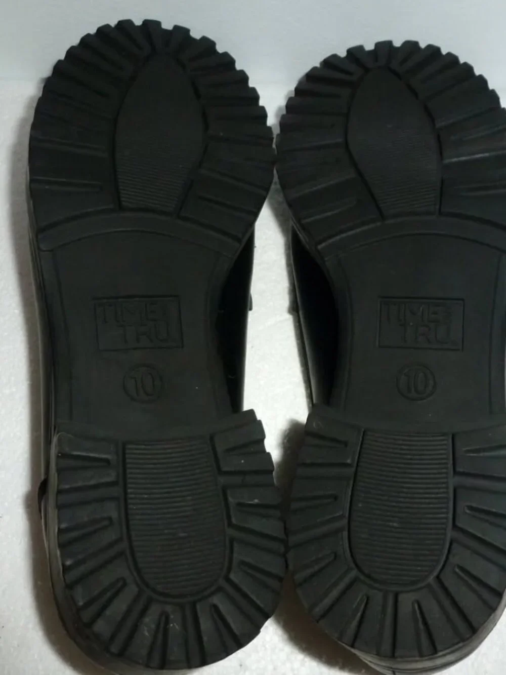 Time and Tru Black Penny Loafers / Shoes - Women SZ 10